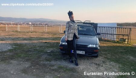 66 - Trish warming up Corolla