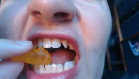 Decapitated jelly bears with my teeth - custom video