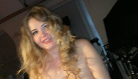 Smoking fetish blowjob