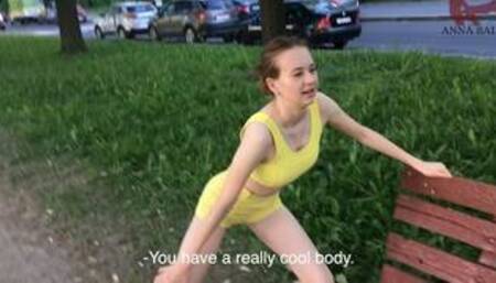 Unexpected acquaintance with a porn model ended with sex.