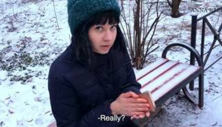 I Helped the stranger to warm up, swallowed all my sperm