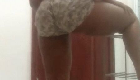 Holy Church Girl Fare Angle Twerking in Booty Shorts & Bra