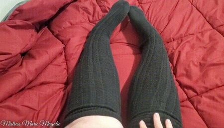 You love knee socks