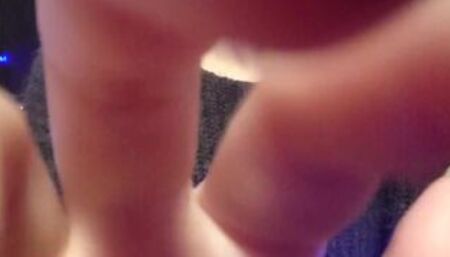 • Cam tapping & scratching •