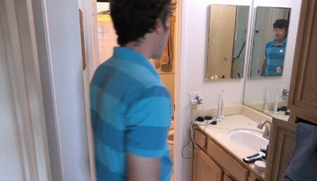 Stepson is addicted to porn and Stepmom uses her body to get him interested in real sex