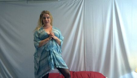 Stepson cums in stepmom while helping to make a sexy video for stepdad