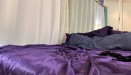 Stepmom gives virtual bj and gets a facial while dad is away