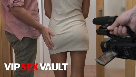 Czech Model Anabell Deeply Stretched During Audition - EXPOSED CASTING