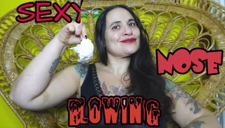 SEXY NOSE BLOWING AND SPITTING  - MI SOFFIO IL NASO E SPUTO IN MODO SEXY