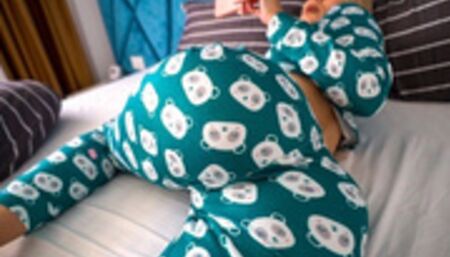 step sister caught watching porn and helped to have two orgasms - creampie