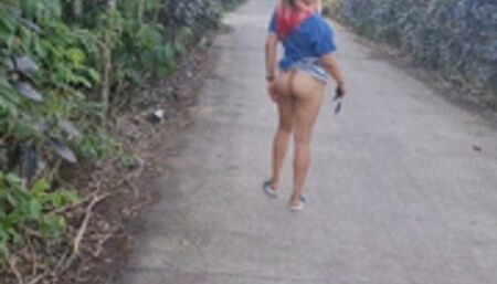 Filipina Blowjob Strangers in public Road - Pinay Nakita Ng nakamotor chumuchupa sa kalsada