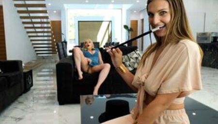 Stepmom Jessica Starling is a magician