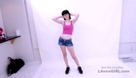 Hot babe gets huge cock in creamy pussy