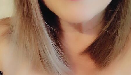 Sexy MILF Nikki Closeup Cellphone Dildo Play