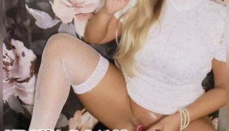 Gorgeous Bombshell ???? Blond Fucking her pretty pussy w a glass dildo & smoking Virginia slim cigarettes ????????