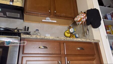 Eb49 - Morning Cereal Farts in bed!!