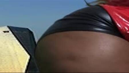 Giantess slowly creeping across the screen towards you