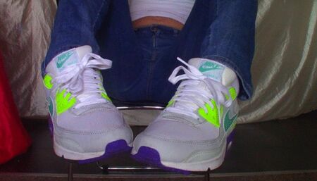 Worship, Lick My Dirty Nike Sneakers (mkv)