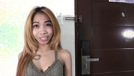 Slim Filipina maid fucked at her job interview