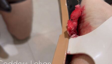 Goddess Lohan - Mike slave cleaning my sticky feet