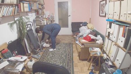 Vac my room with new jeans on me