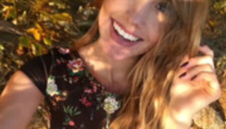 Outdoor Blowjob and Cum in Mouth! - Sweet Teen Doing Blowjob on the Beach.