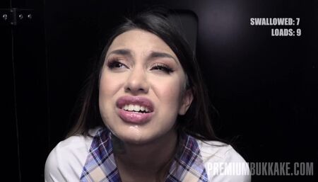 Stunner Roxy Lips at cum eating smut