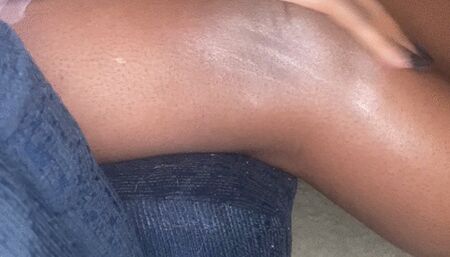 Ebony feet and ass cleaning in high heels with Amara Doll