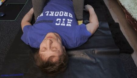 030ber Huge portions of saliva)) For my slave) I hit him in the face, I want to choke him