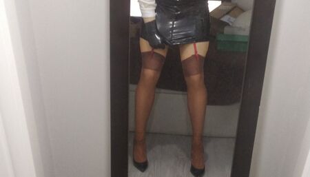 Tania The Secretary masturbating part3