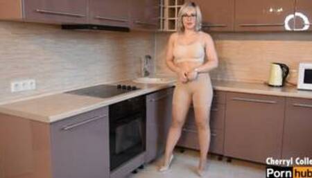 SEXY MILF SHOWING HER PUSSY IN NUDE COLOR PANTYHOSE