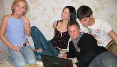 Russian teens Katy and Foxy appreciate foursome action