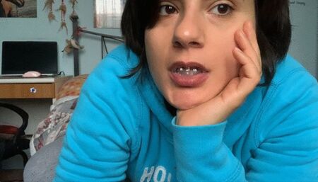 I can make bubbles with my saliva I play with my saliva and make soap bubbles with it