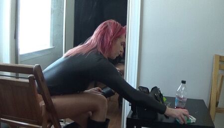 Pro Wrestler Biker Chick Kourtney Smokes and Does Her Makeup in the Mirror