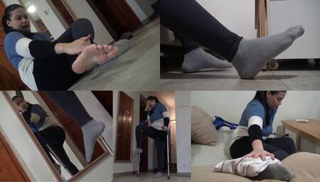 Timmi - Sprained at home again