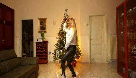 Dance in the style of a king  SD MP4(480*360)HD