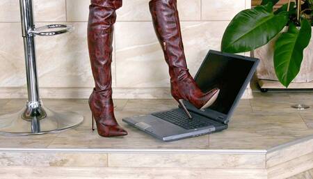 zed22 Alexas laptop crush (mp4-FHD)