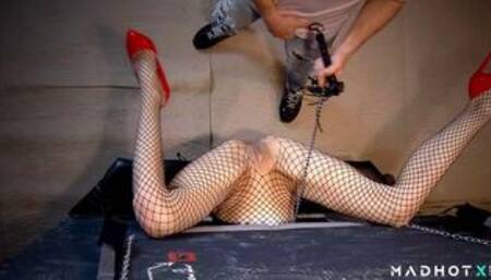 Horny Girl Enjoys Pussy Spanking and