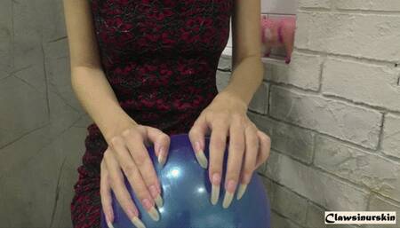 let's pop these balls with my long nails