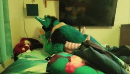 Sucario Pumps Piperthebun with his seed missionary