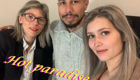 2 girls put on lipstick then give me lots of tender kisses  (Yummy noun's, Chloé & Bob45) HD - WMV