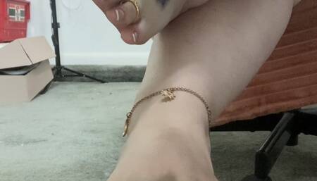 Under desk hippie feet does toe pointing w toe rings & ankle bracelet nude