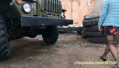 Pedal pumping in opaque pantyhose in URAL truck