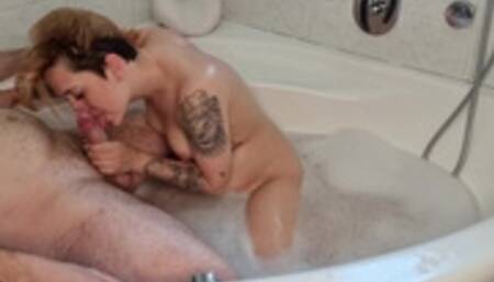 Hot bathub fuck!