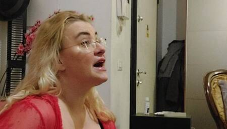 SPANKING HIS ASS ON MY KNEES