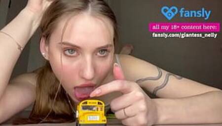 giantess swallowed tiny people on the bus