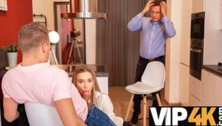 Without arguing with client homeowner made wife spread legs