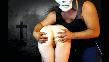 MAMADA EN EL CEMENTERIO