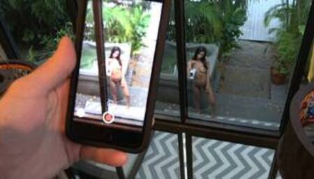 Whats not to love about a girl making selfies for you