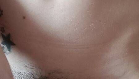 Dildo squirt dito nella figa